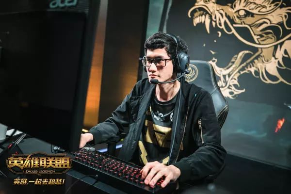 开云中国-Karsa重返赛场，夺冠首场状态出色，MAD观众沸腾！-开云中国